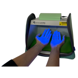 Narzędzie do szkolenia z zakresu higieny rąk (mycie i dezynfekcja) pod kontrolą UV z kamerą