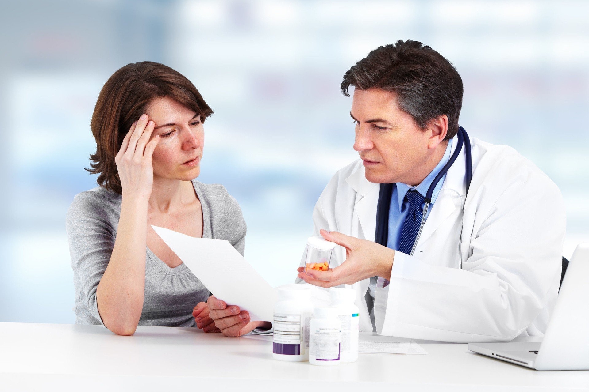 Wczesne objawy chorób przewlekłych – na co zwracać uwagę?