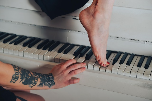 Tendinopatie kończyny górnej i dolnej – diagnostyka różnicowa i strategie leczenia (konserwatywne i operacyjne)