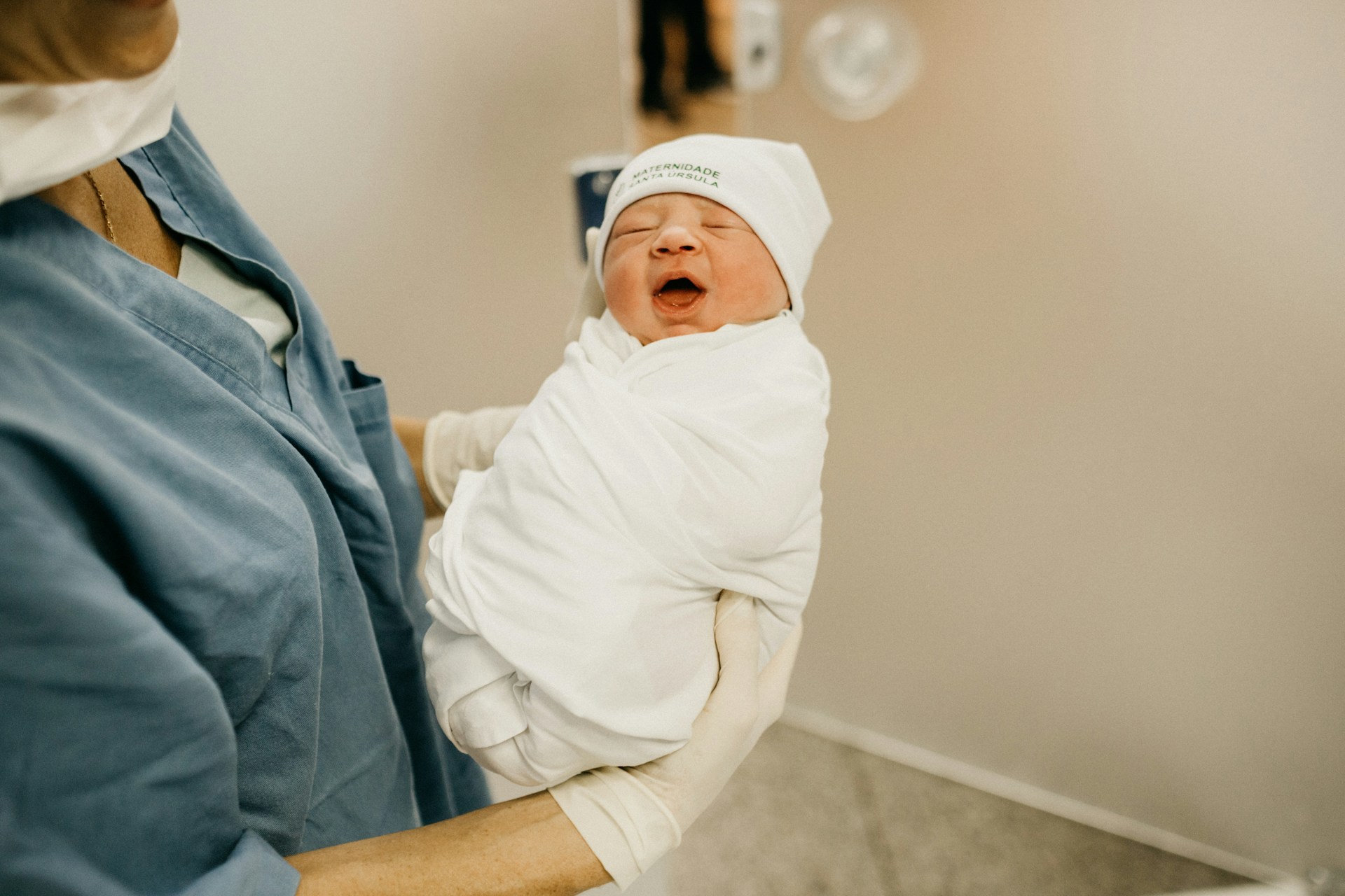 Poród za pomocą kleszczy porodowych a bezpieczeństwo dziecka - wskazania do porodu kleszczowego