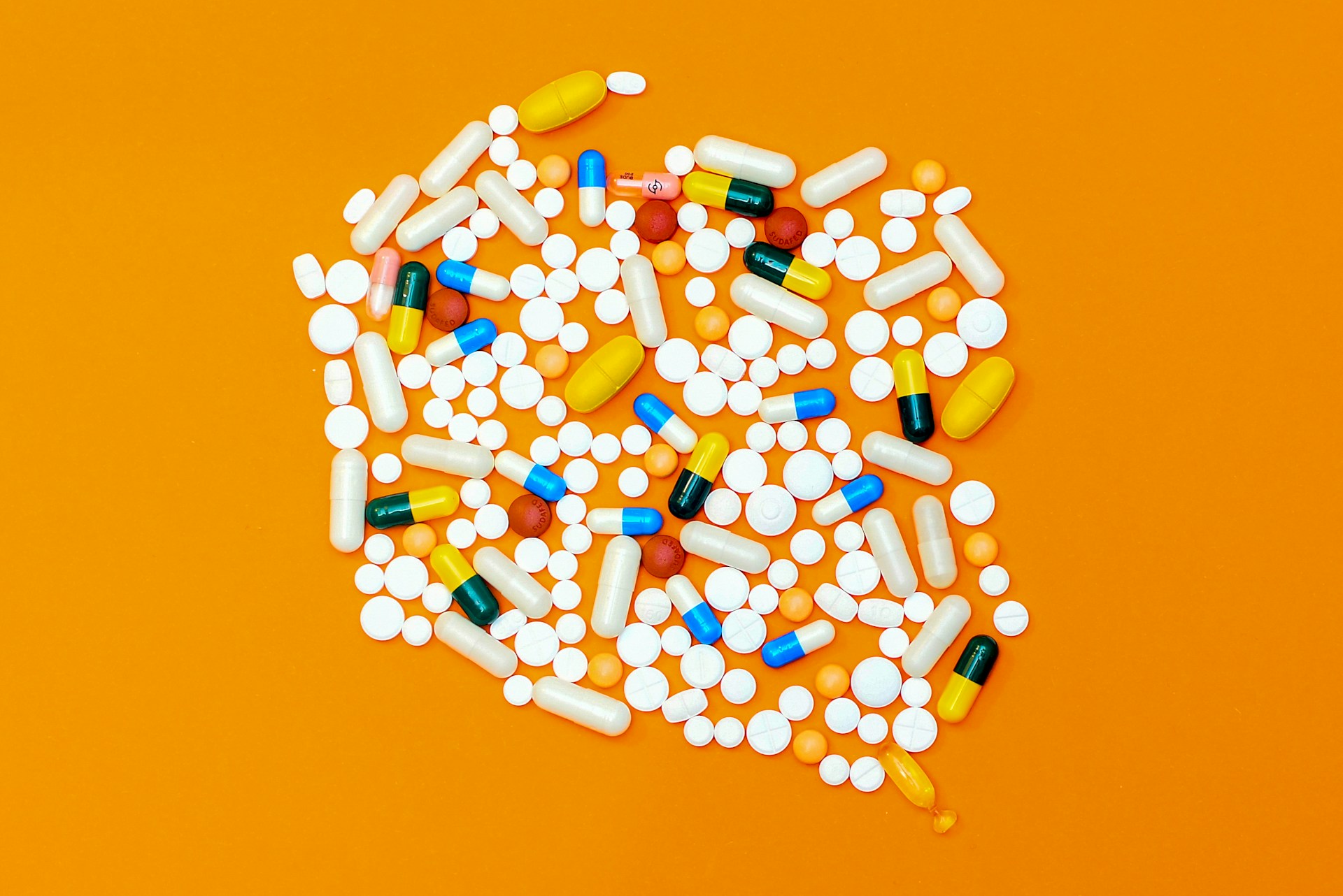 Świadome używanie opioidów: kluczowe aspekty i zagrożenia